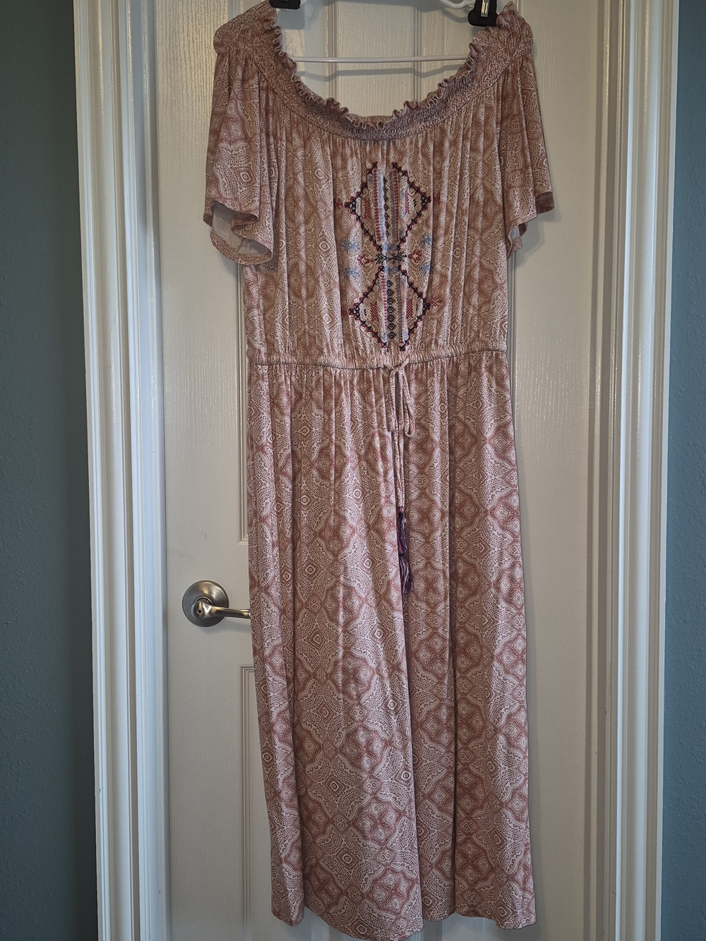 Source Unknown Dusty Rose Off-Shoulder Maxi Dress with Embroidered Front